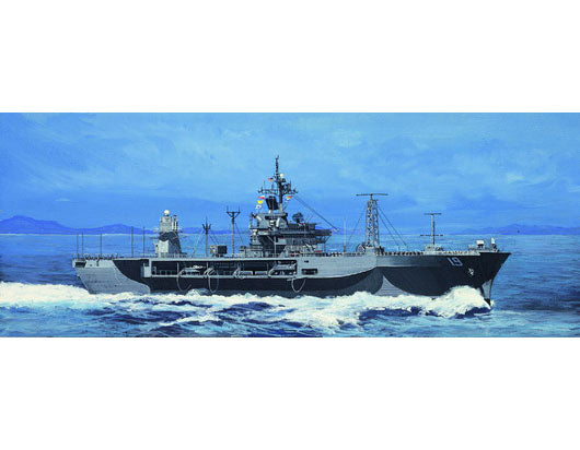 1/700 USS Blue Ridge LCC19 Command Ship 1997