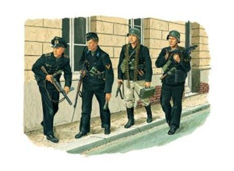 1/35 German Naval Troops Dieppe 1942 (4)