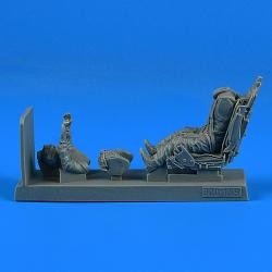 1/32 MiG 21MF Soviet Pilot w/Ejection Seat for TSM