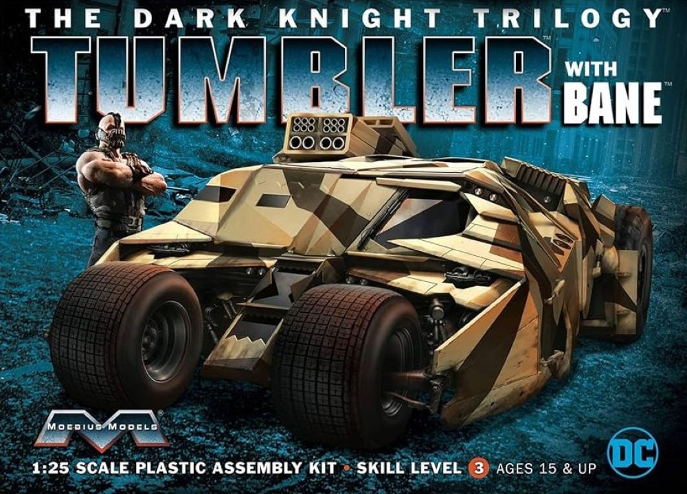 1/25 Batman The Dark Knight Trilogy: Batmobile Tumbler w/Bane Figure