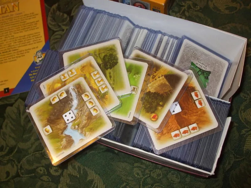 Rivals For Catan - Cats In Hat Inc.