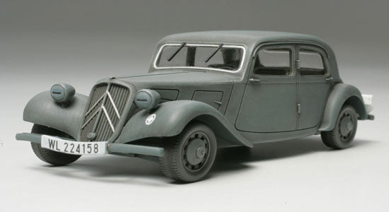 1/48 Citroen Traction 11CV Staff Car