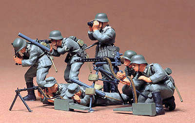 1/35 German MG Troops (7)