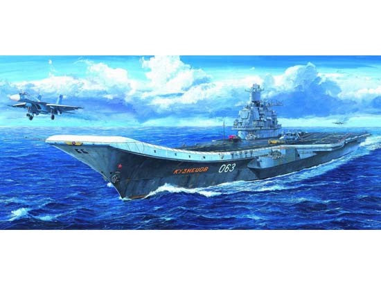 1/700 Admiral Kuznetsov Russian Aircraft Carrier