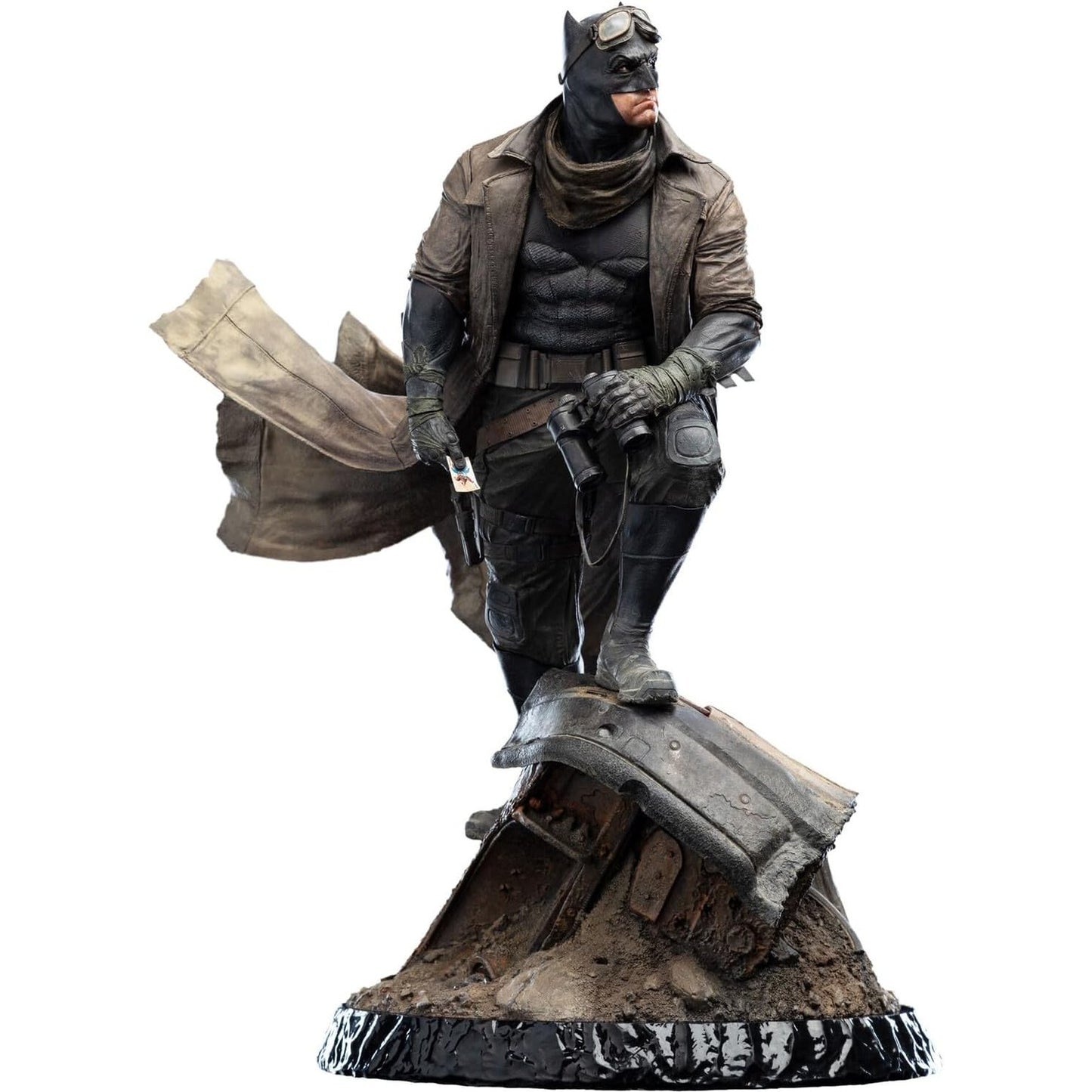 Justice League - Batman - 1:4 Scale Statue