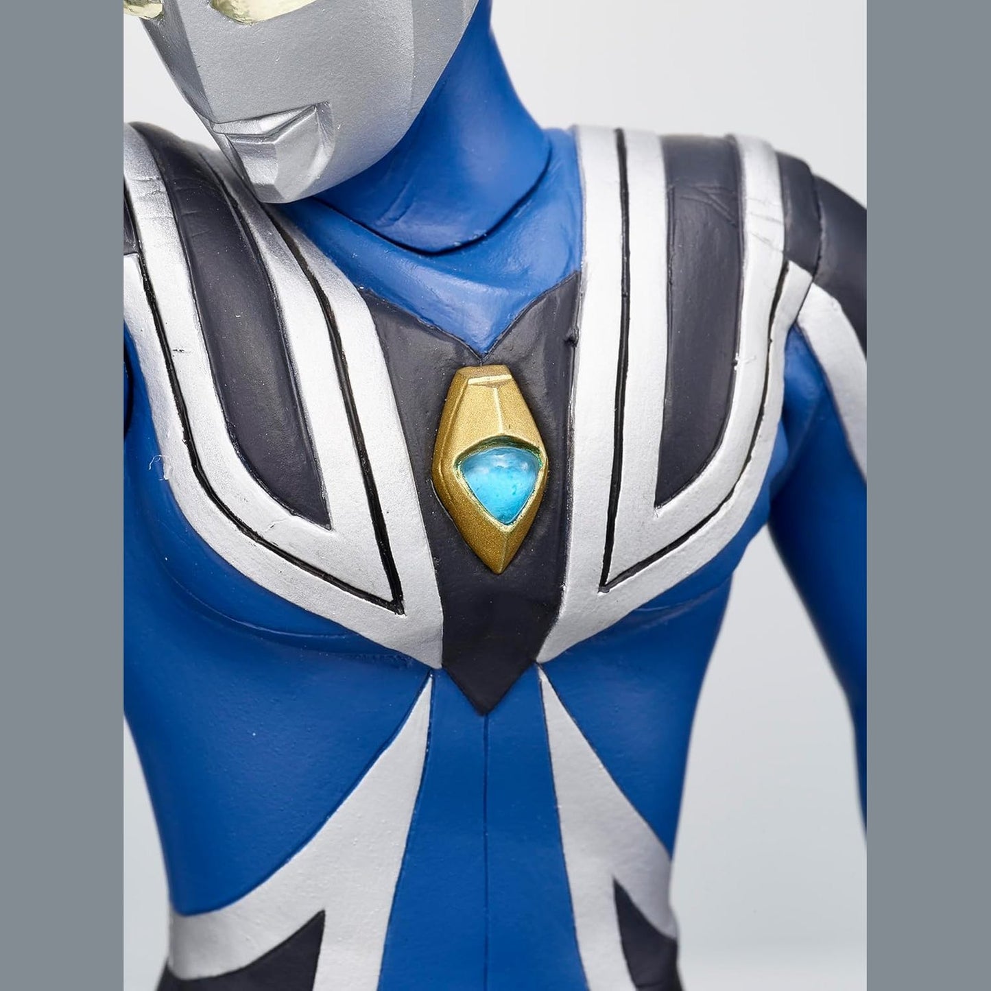 Ultraman Gaia Hero'S Brave Statue Figure Ultraman