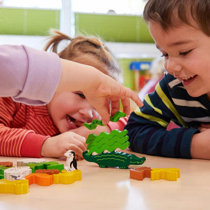 Animal Upon Animal - Cats In Hat Inc.