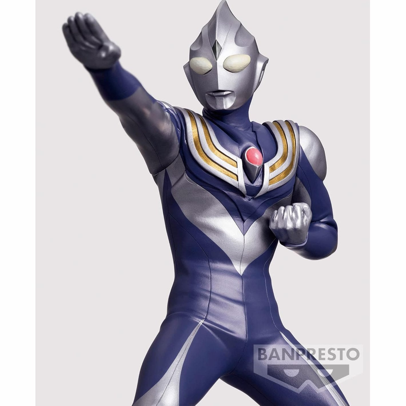 Ultraman Tiga Hero'S Brave Statue Figure Ultraman