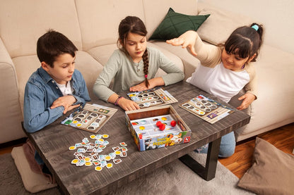 Snack Happens - Cats In Hat Inc.