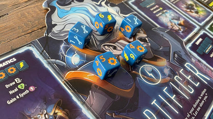 Dice Throne Season Two: Artificer Vs Cursed Pirate - Cats In Hat Inc.