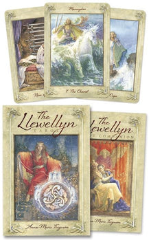 The Llewellyn Tarot [With BookWith Tarot Bag]