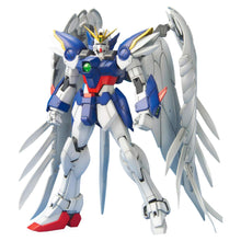 Gundam: Master Grade: 1/100: Wing Gundam: Zero Custom