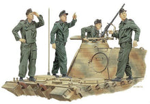 1/35 Achtung-Jabo! Panzer Crew France 1944 (4)