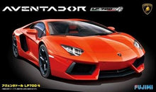 1/24 Lamborghini Aventador LP700-4 Sports Car