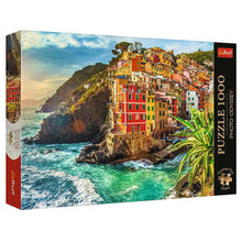 Puzzle: Photo Odyssey: Town of Riomaggiore, Italy 1000 Piece (Premium Plus)