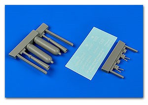 1/32 USN CO2 PSH20 Fire Extinguishers