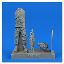 1/32 USAF Modern Fighter Pilot