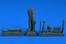 1/32 Warsaw Pact Aircraft Mechanic B