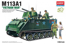 1/35 M113A1 Vietnam APC w/5 Figures