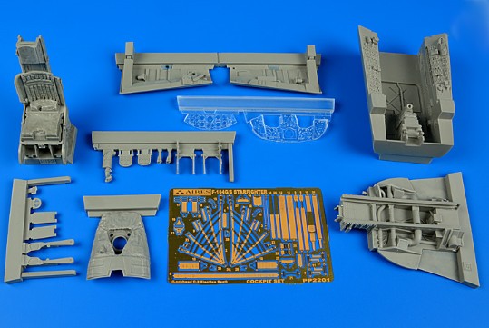 1/32 F104G/S Starfighter Cockpit Set (C2 Seat) For ITA