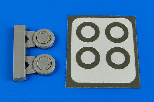 1/72 F4F Wildcat Wheels & Paint Masks For HSG