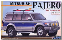 1/24 Mitsubishi Pajero Full-Option SUV