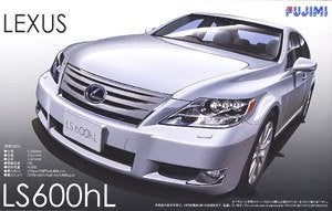 1/24 Lexus LS600hL Luxury Hybrid 4-Door Sedan