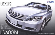1/24 Lexus LS600hL Luxury Hybrid 4-Door Sedan