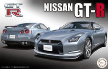 1/24 Nissan GT-R 2-Door Car