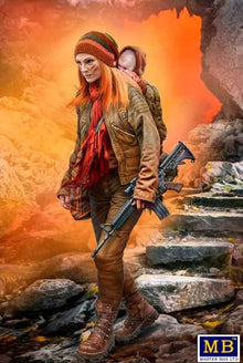 1/24 Post-Apocalyptic: Nadezhda (Hope) & Baby
