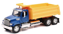 1/32 Freightliner 114SD Dump Truck (Die Cast)