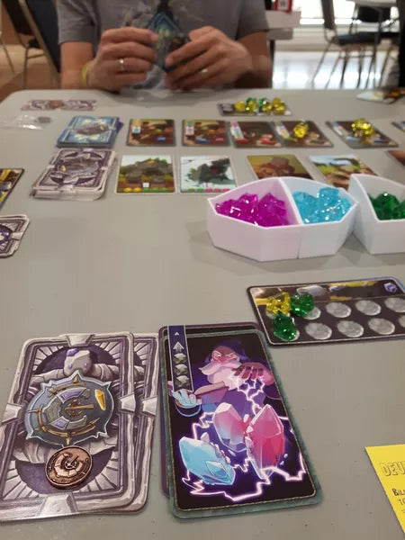 Century: Golem Edition - Cats In Hat Inc.