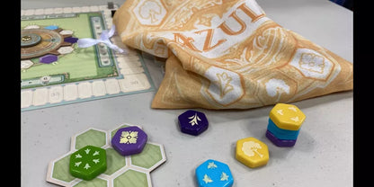 Azul: Queen’s Garden - Cats In Hat Inc.