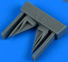 1/32 F4E/EJ/F/J/S Phantom II Vertical Tail Air Inlet for TAM