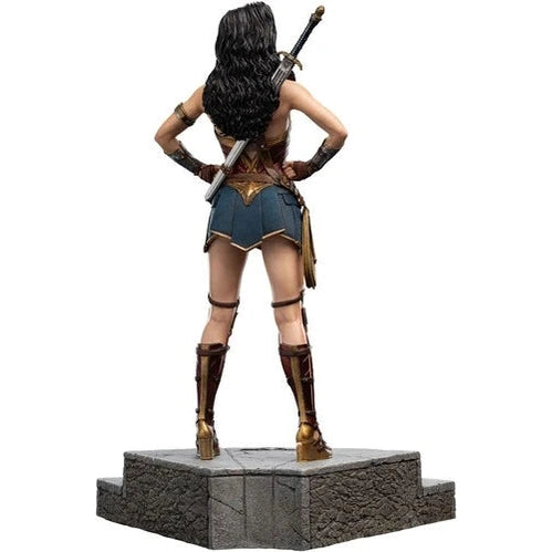 Justice League (Zack Snyder) - Wonder Woman 1:6
