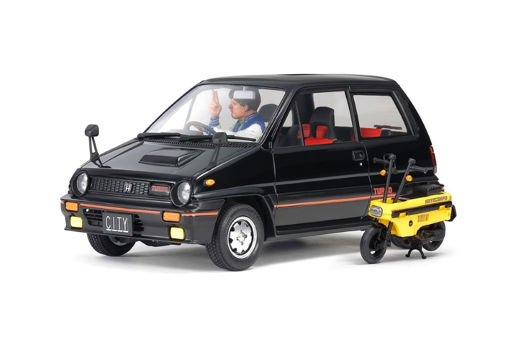 1/24 Honda City Turbo Car w/Driver & Scooter (Ltd Edition)