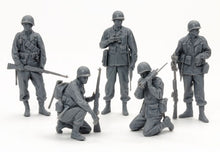 1/35 WWII US Infantry Scout Soldiers (5)