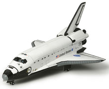 1/100 Space Shuttle Atlantis